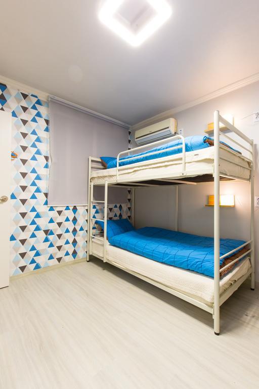 Oh Blue Guesthouse Сеул Номер фото