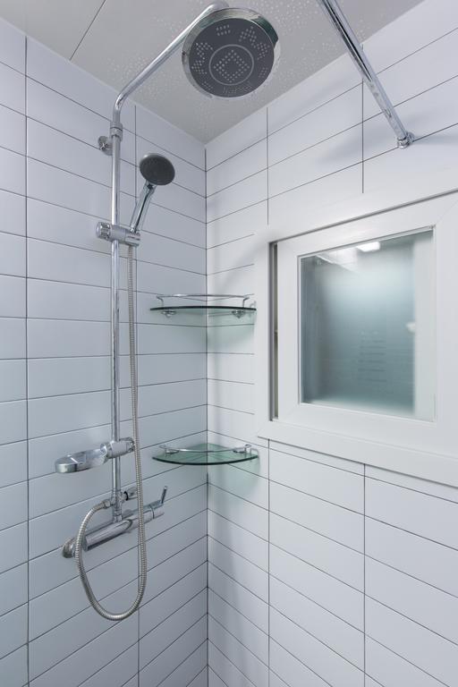 Oh Blue Guesthouse Сеул Экстерьер фото